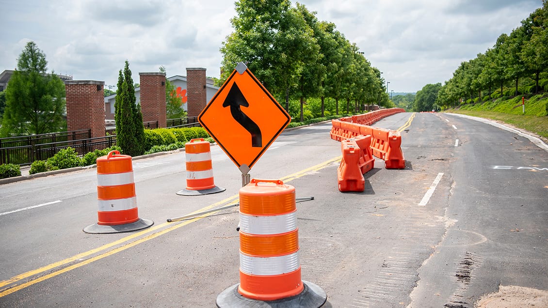 Perimeter Road Phases I & II Atlas Surveying Inc.